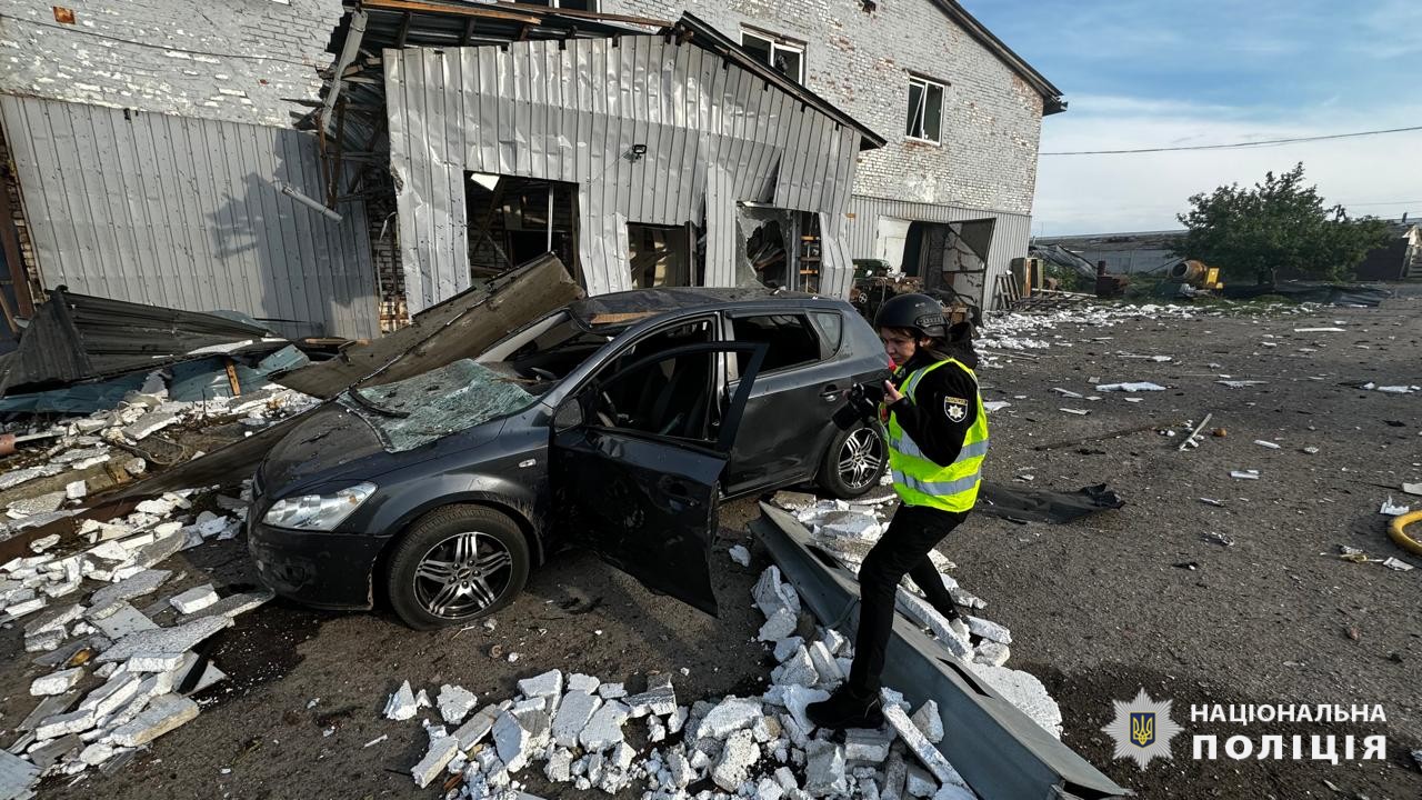 Протягом доби окупанти обстрілами вбили цивільного чоловіка, ще 11 людей отримали поранення: слідчі задокументували наслідки воєнних злочинів на Харківщині
