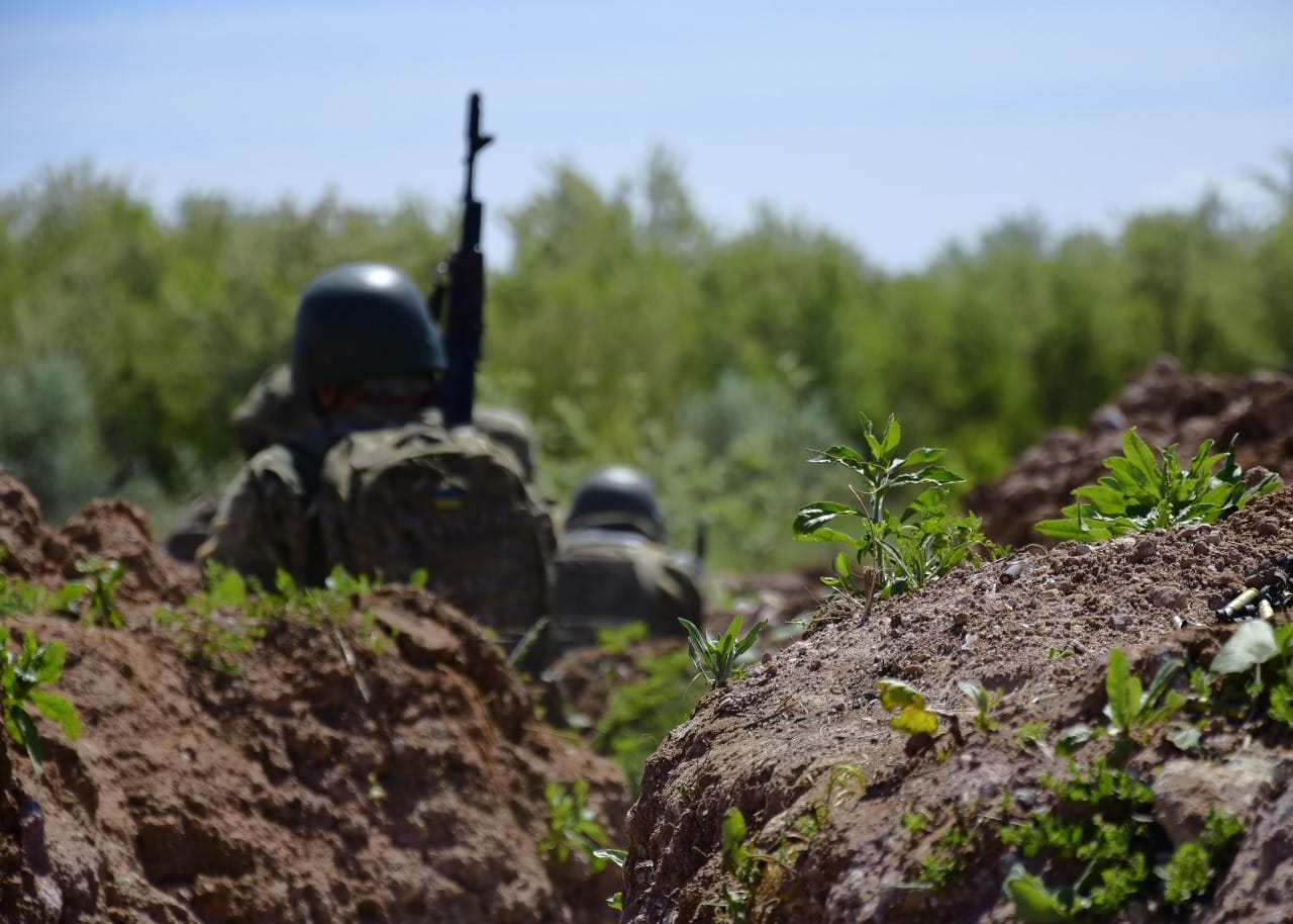 Сили оборони відбили 9 російських атак на Слобожанському та 13 атак на Куп'янському напрямках - Генштаб ЗСУ