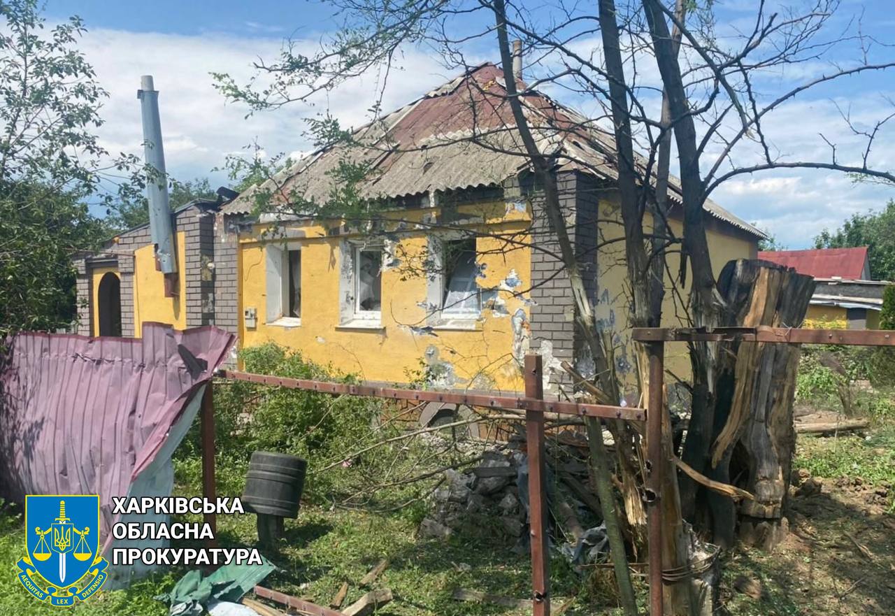 Вдень росіяни вдарили по селу на Купʼянщині, постраждав мирний мешканець