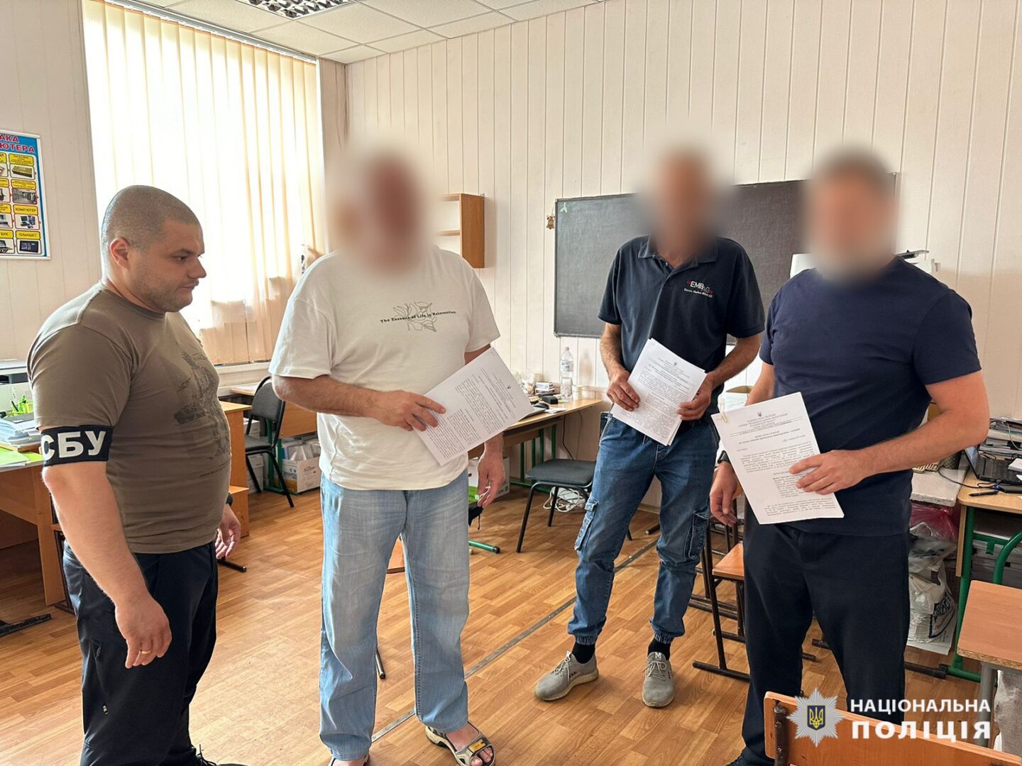 Вручено підозри членам орггрупи, які виготовляли та збували «елітний» алкоголь на Харківщині