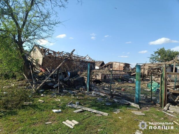 Через російські удари одна людина загинула, двоє постраждали: слідчі задокументували наслідки воєнних злочинів на Харківщині