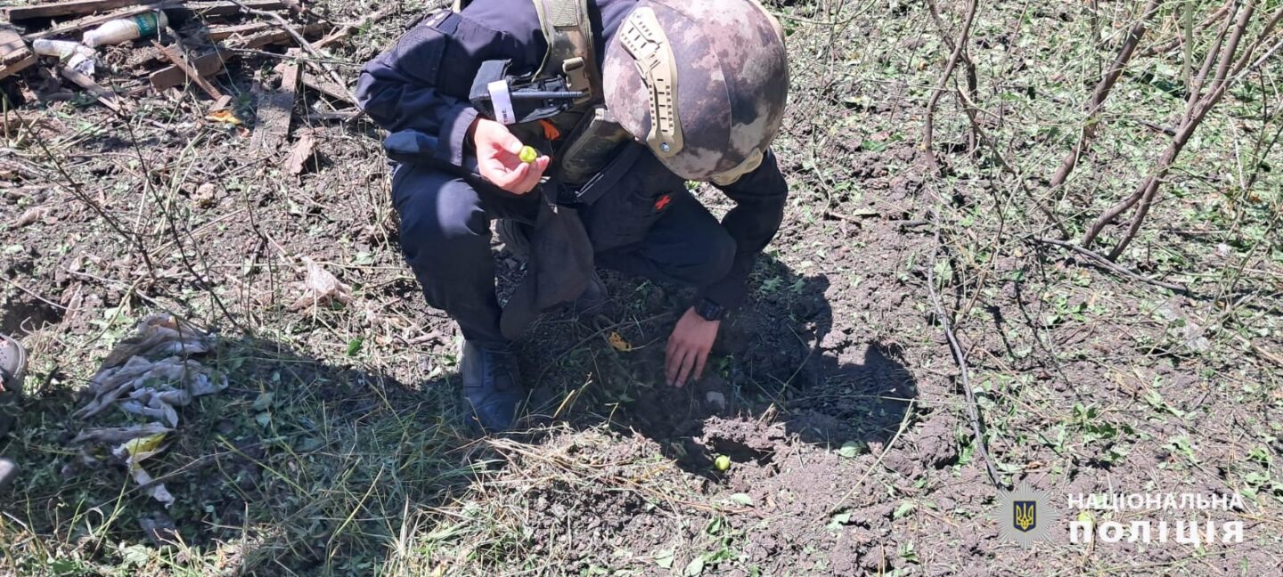 На Харківщині внаслідок ворожого обстрілу чоловік загинув, його дружина зазнала поранень: поліція задокументувала злочин рф