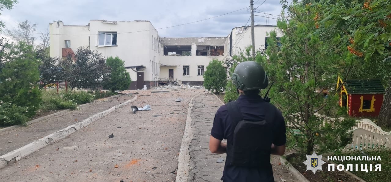 На Харківщині через ворожі обстріли поранені двоє цивільних громадян: слідчі задокументували воєнні злочини