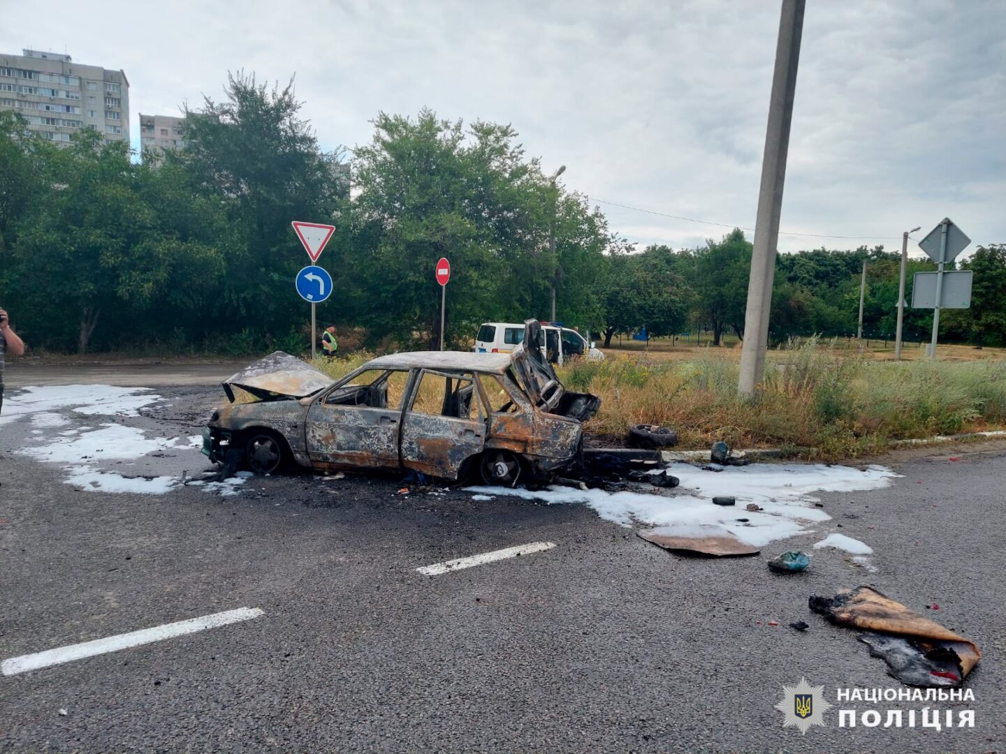 У Харкові внаслідок ДТП згоріла автівка