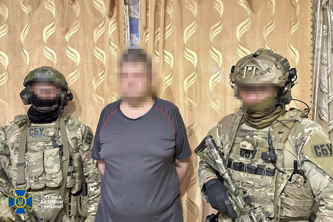 СБУ затримала у Харкові російського шпигуна, який «полював» на секретну документацію України (відео)