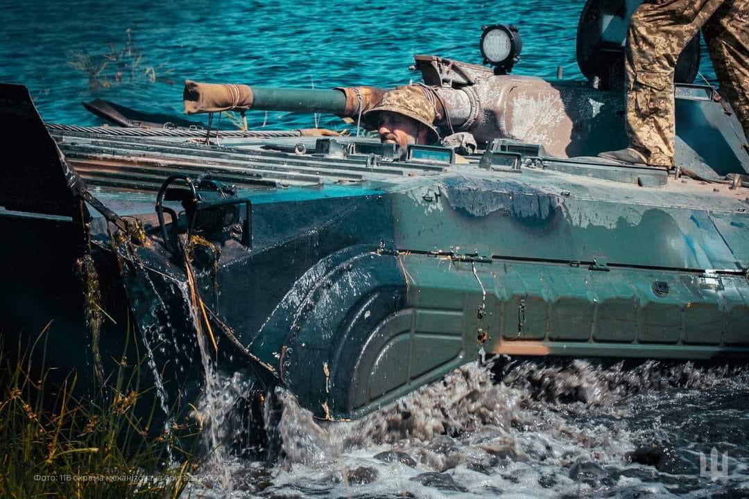На Харківському напрямку за минулу добу відбулося 13 бойових зіткнень, на Куп’янському кількість бойових зіткнень склала 17 - Генштаб ЗСУ