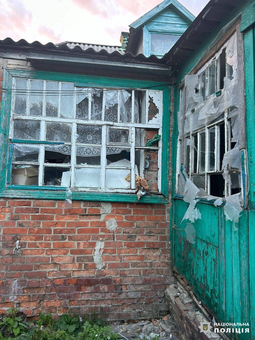 Росіяни продовжують завдавати удари по прикордонню Харківщини з різних видів озброєння: слідчі задокументували наслідки воєнних злочинів