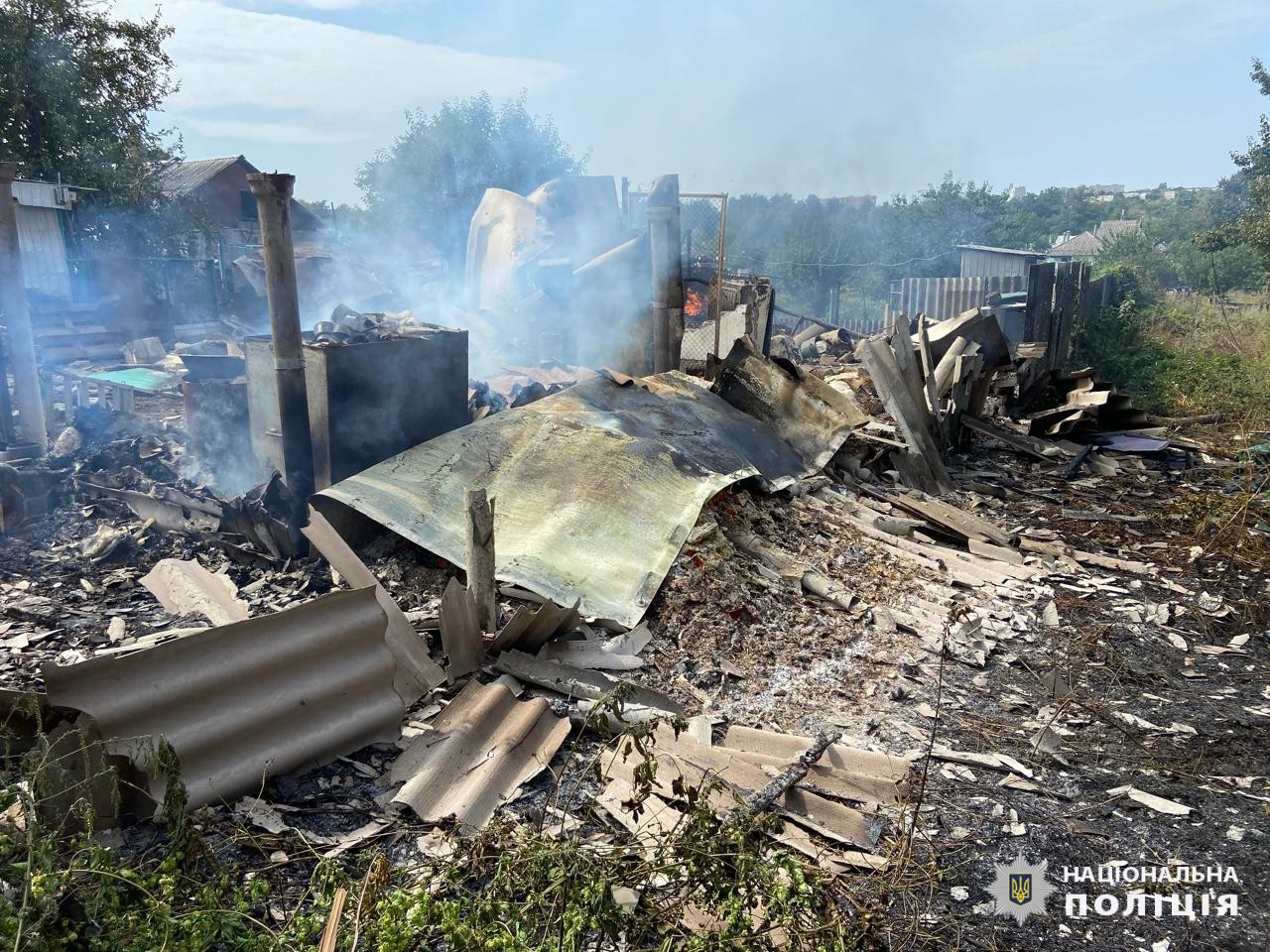 Загинули чотири людини, дістали поранення троє цивільних осіб та троє поліцейських: слідчі Харківщини задокументували наслідки воєнних злочинів