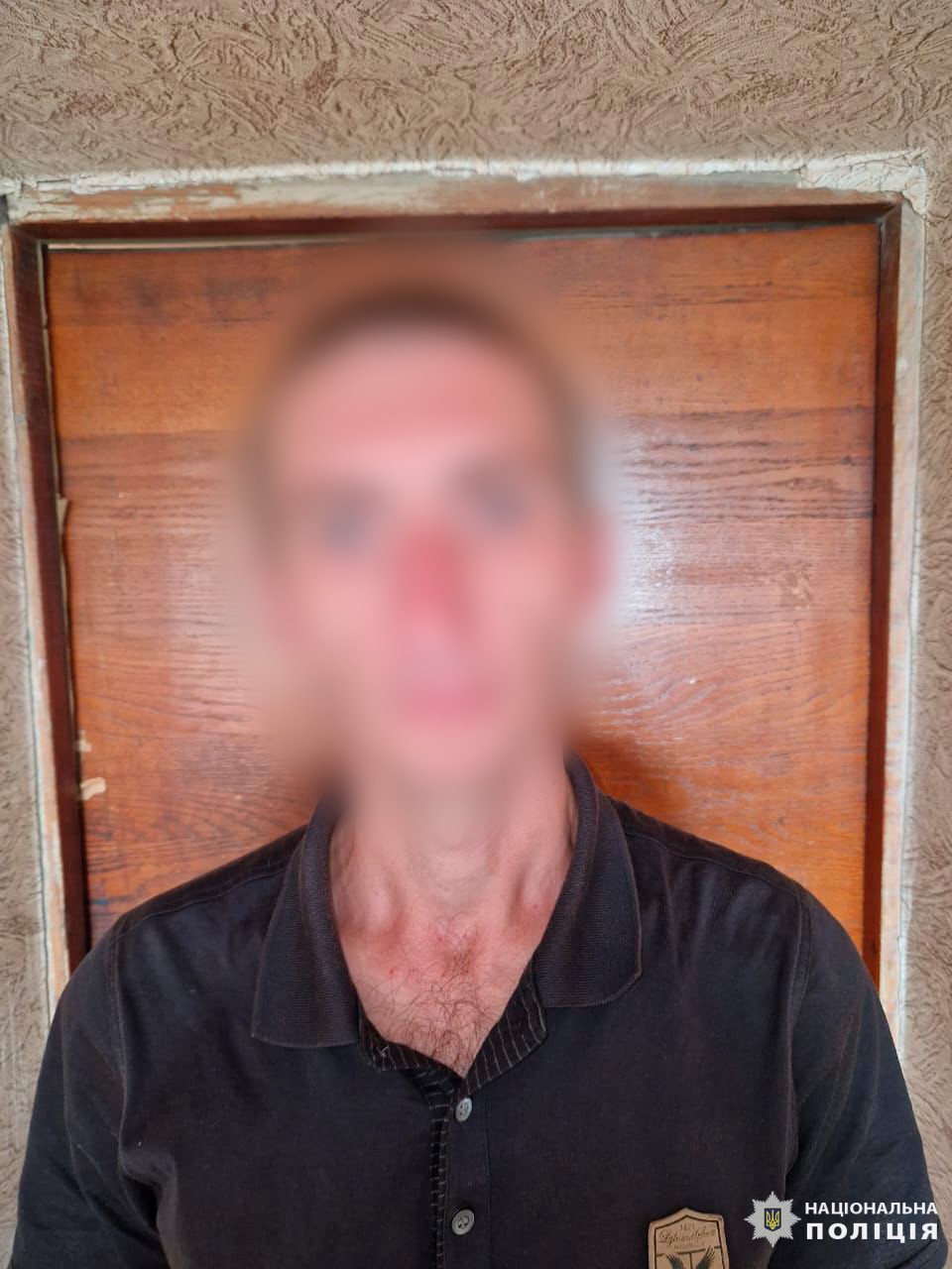 У Харкові затримали нападник, який побив та відібрав телефон у чоловіка