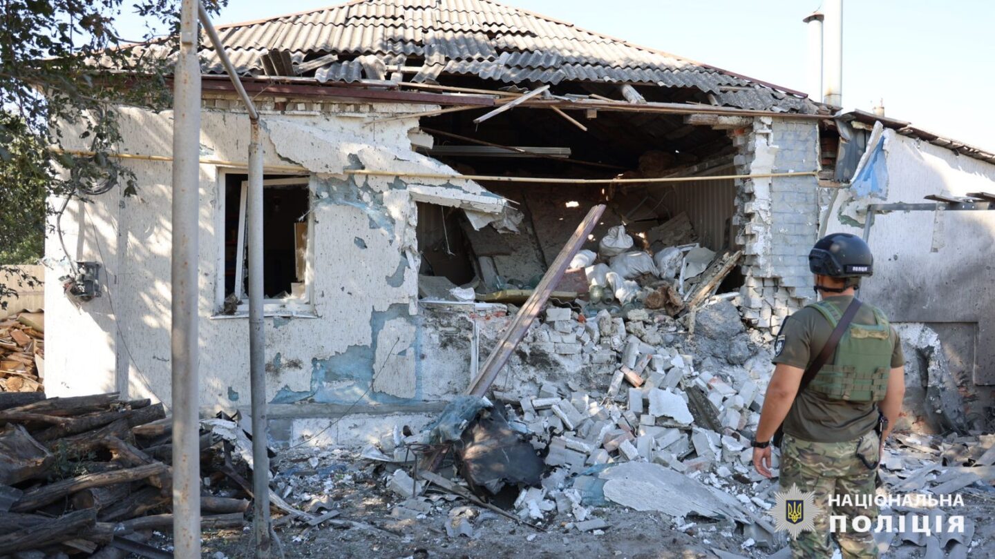 Внаслідок російських обстрілів загинули дві людини, 47 громадян дістали поранення: на Харківщині слідчі задокументували наслідки воєнних злочинів