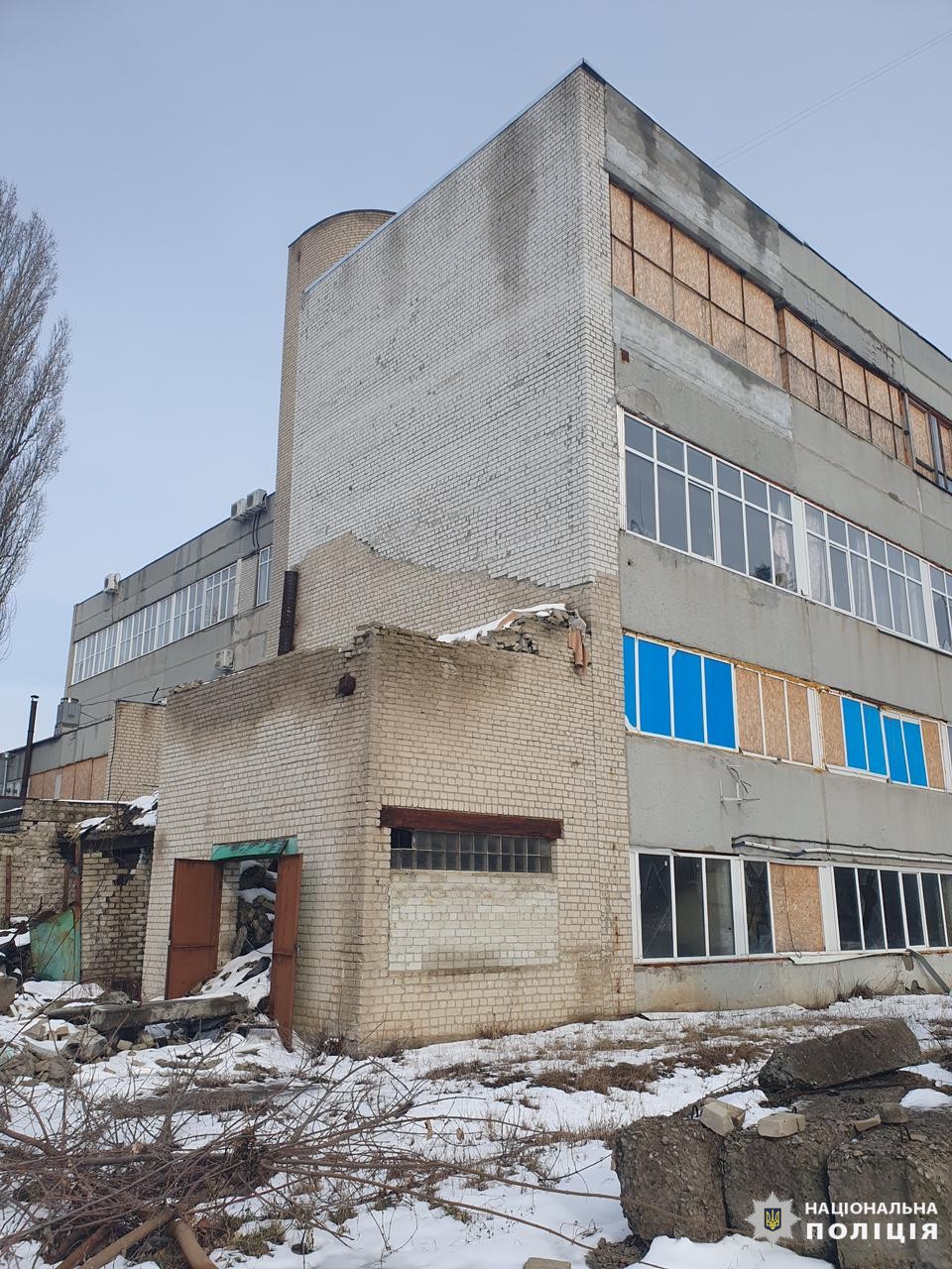 Додатково «заробив» на ремонті пошкодженої обстрілами будівлі: у Харкові на заволодінні бюджетними коштами викрито підрядника