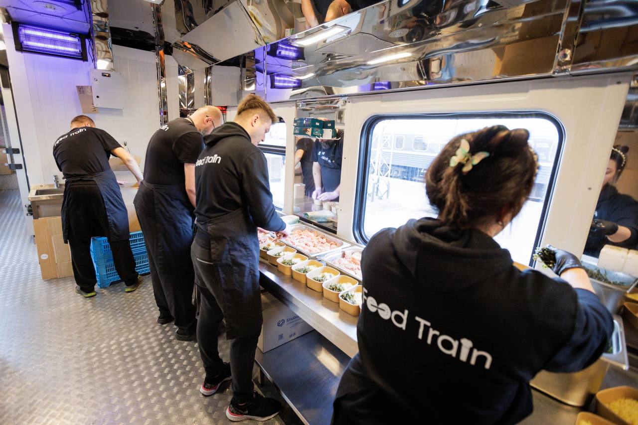 «Food Train» на Харківщині приготував та видав мільйонну порцію гарячої їжі (відео)