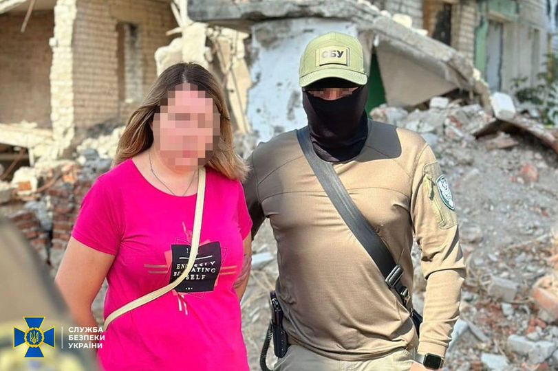 СБУ повідомила про підозру «черговій» окупаційної поліції Ізюма