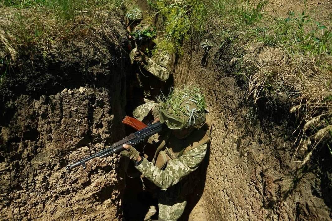 На Харківському напрямку росіяни атакували 8 разів, на Куп’янському за добу відбулося 14 атак загарбників – Генштаб ЗСУ