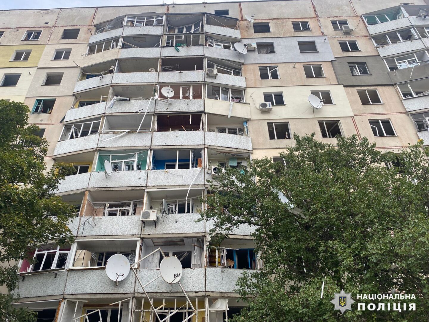 Троє цивільних жителів Харківщини дістали поранення внаслідок російських ударів: слідчі задокументували чергові злочини росіян