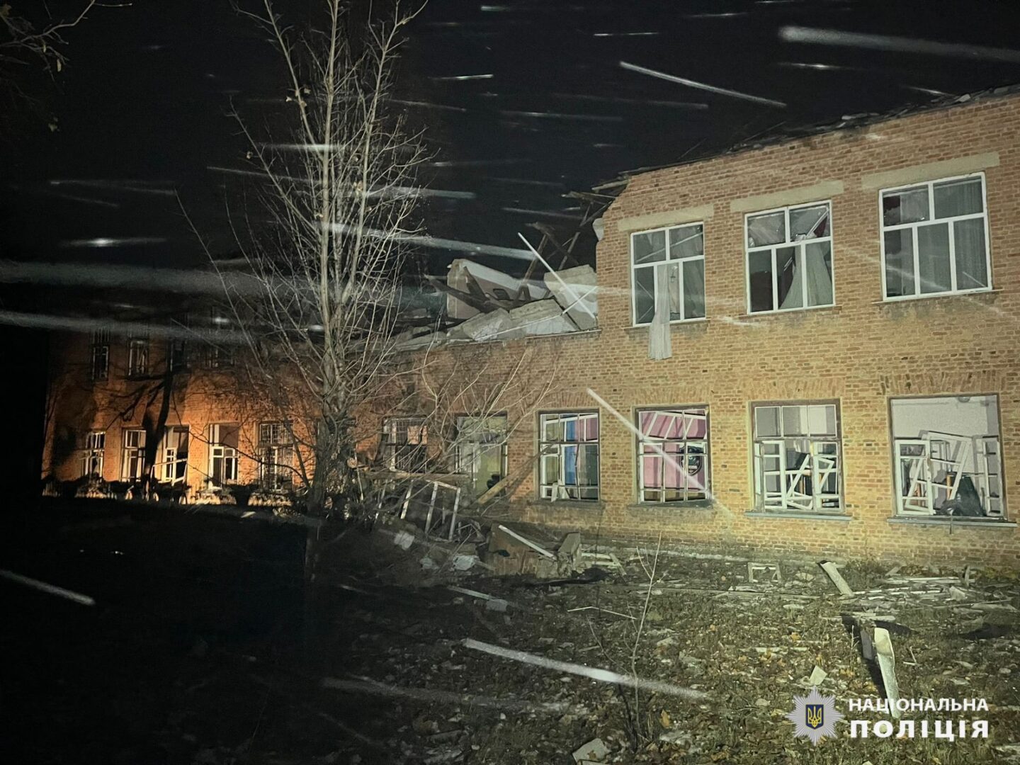 Минулої доби росіяни продовжили обстрілювати Харківщину: поліція задокументувала наслідки чергових злочинів рф