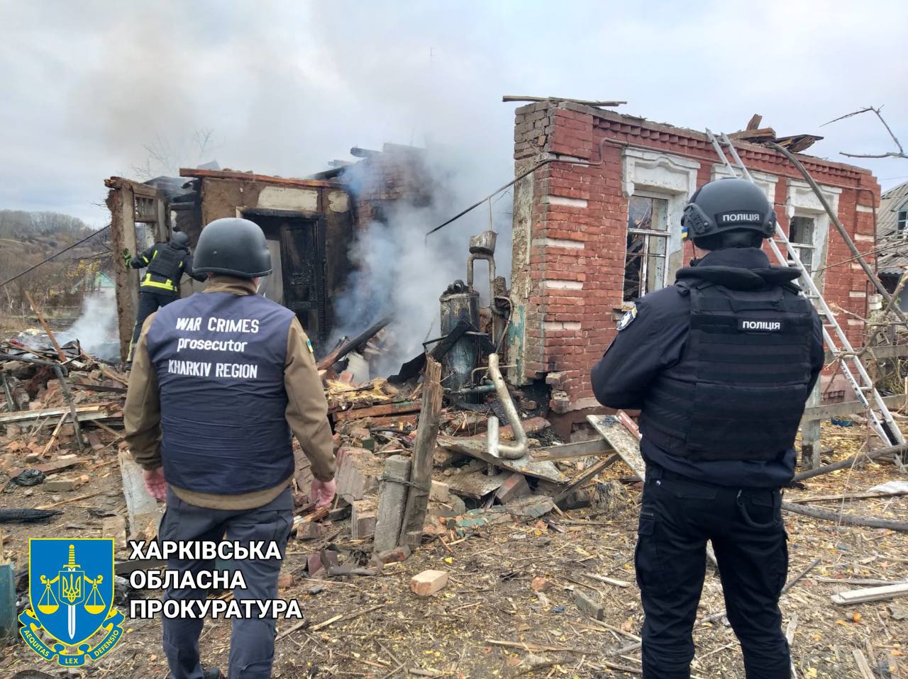 Росіяни вкотре обстріляли Купʼянськ: двоє людей загинули, ще одна людина дістала поранень