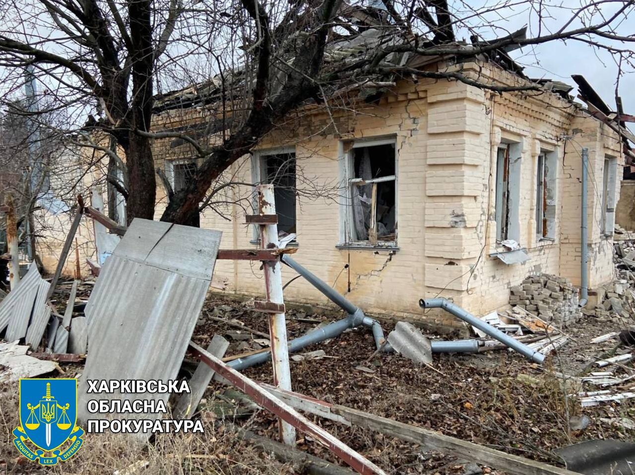 Росіяни атакували Купʼянськ КАБами: постраждала літня жінка