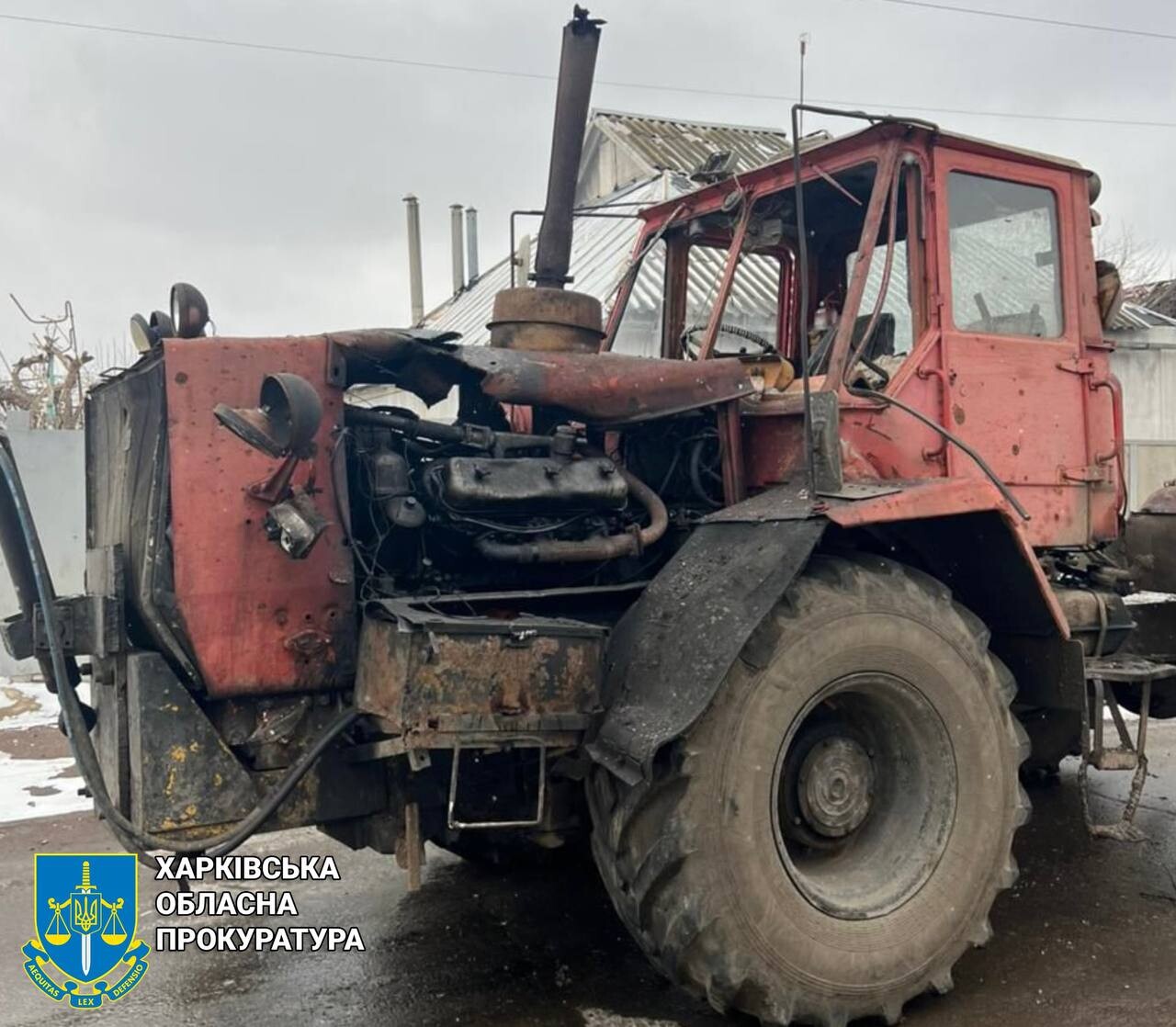 Водій трактора постраждав через атаку російського дрона у Купʼянську