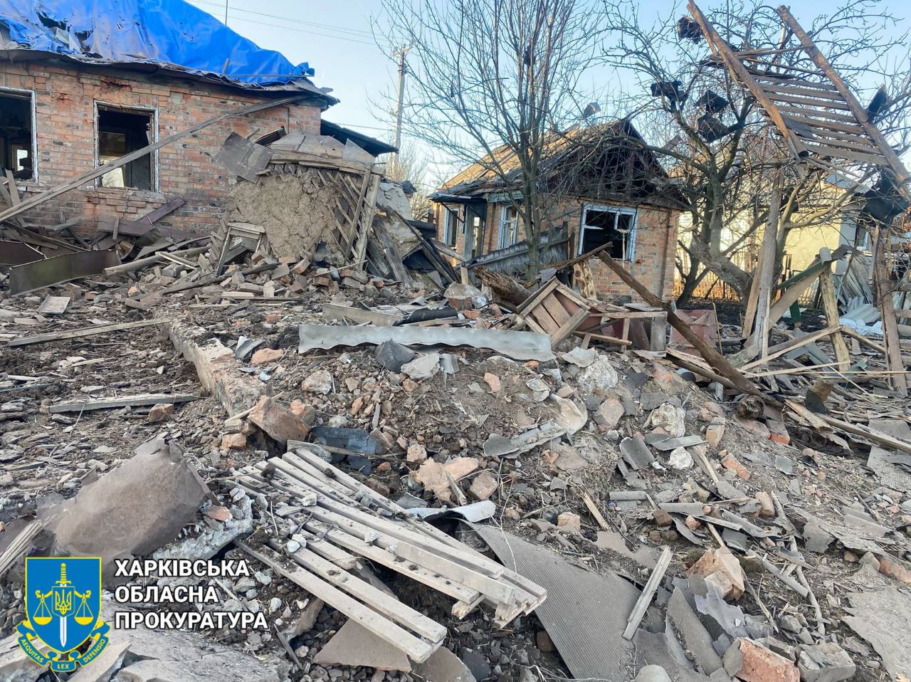 Ворог вдарив по Харківщині КАБами та БпЛА: три людини постраждали, серед них вагітна жінка