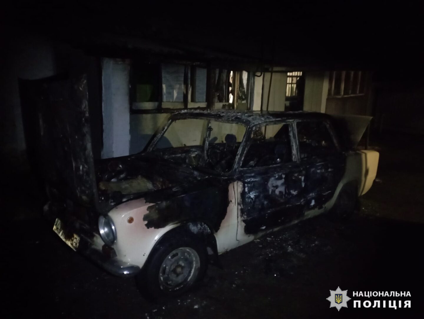 На Харківщині син помстився за матір спаливши автомобіль і мотоцикл її колишнього