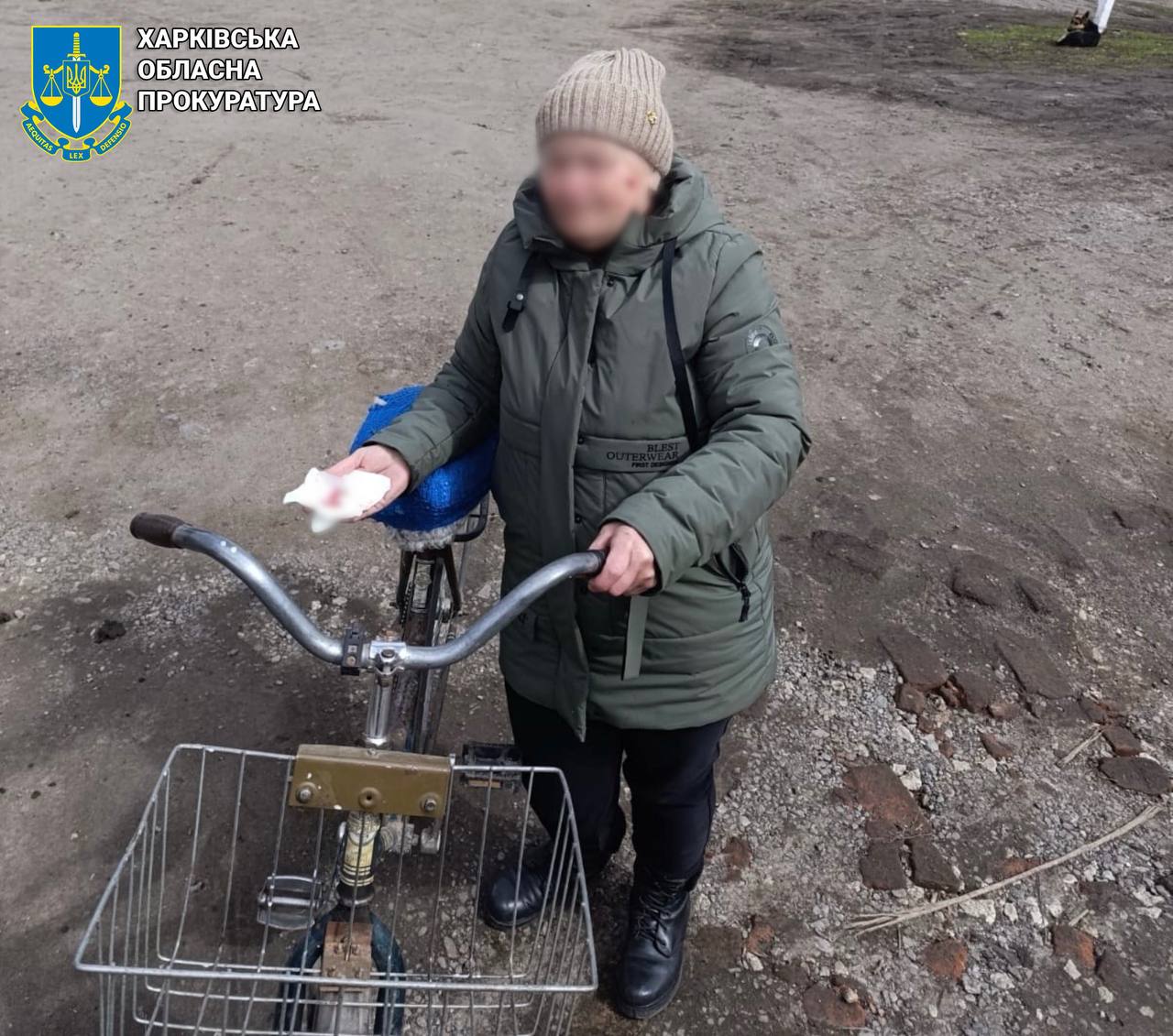 На Харківщині російський дрон атакував пункт видачі гумдопомоги: постраждала мирна мешканка