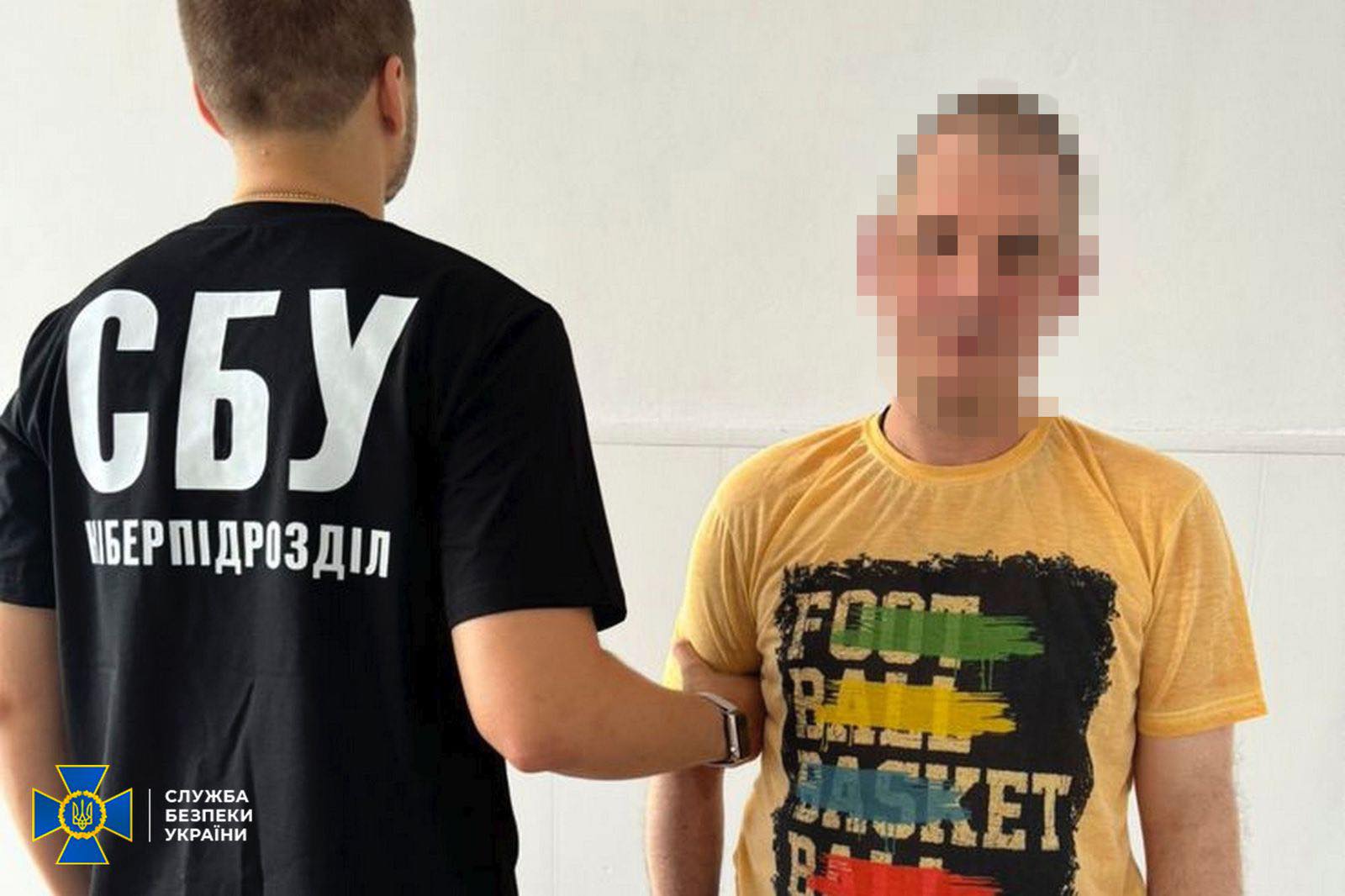 Засуджено ворожого інформатора, який коригував удари рф по Харкову та виправдовував окупантів