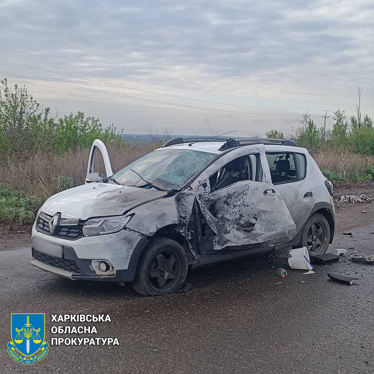 Росіяни продовжують терор мирного населення Харківщини: внаслідок ворожого удару дроном по автомобілю постраждали троє жінок