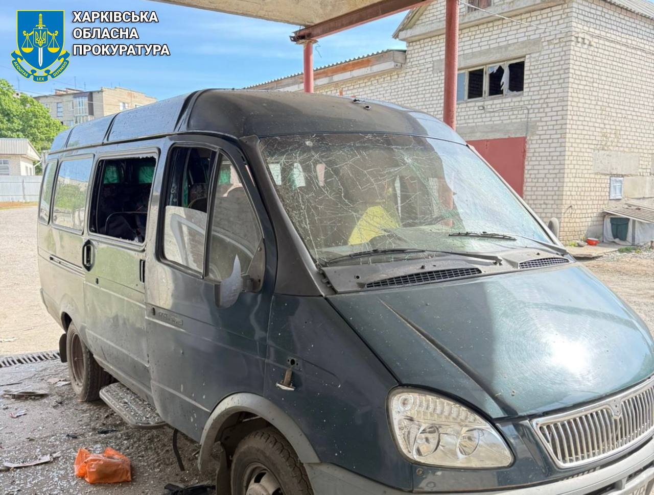 Російський дрон атакував комунальне підприємство у Купʼянську: загинула жінка, ще четверо людей травмовані
