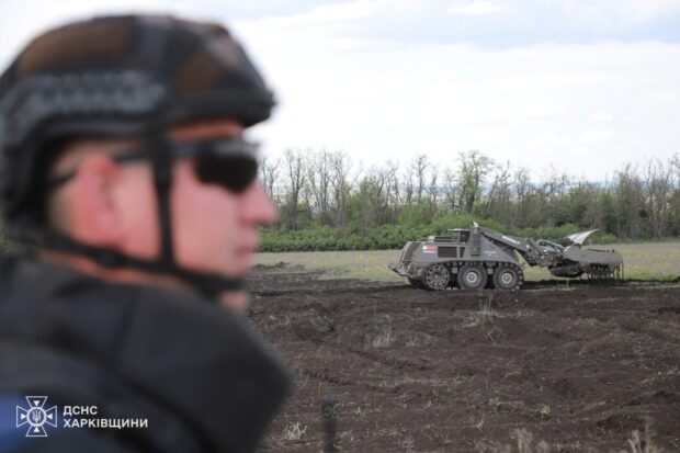 Протягом тижня на Харківщині сапери ДСНС знешкодили 648 ворожих боєприпасів