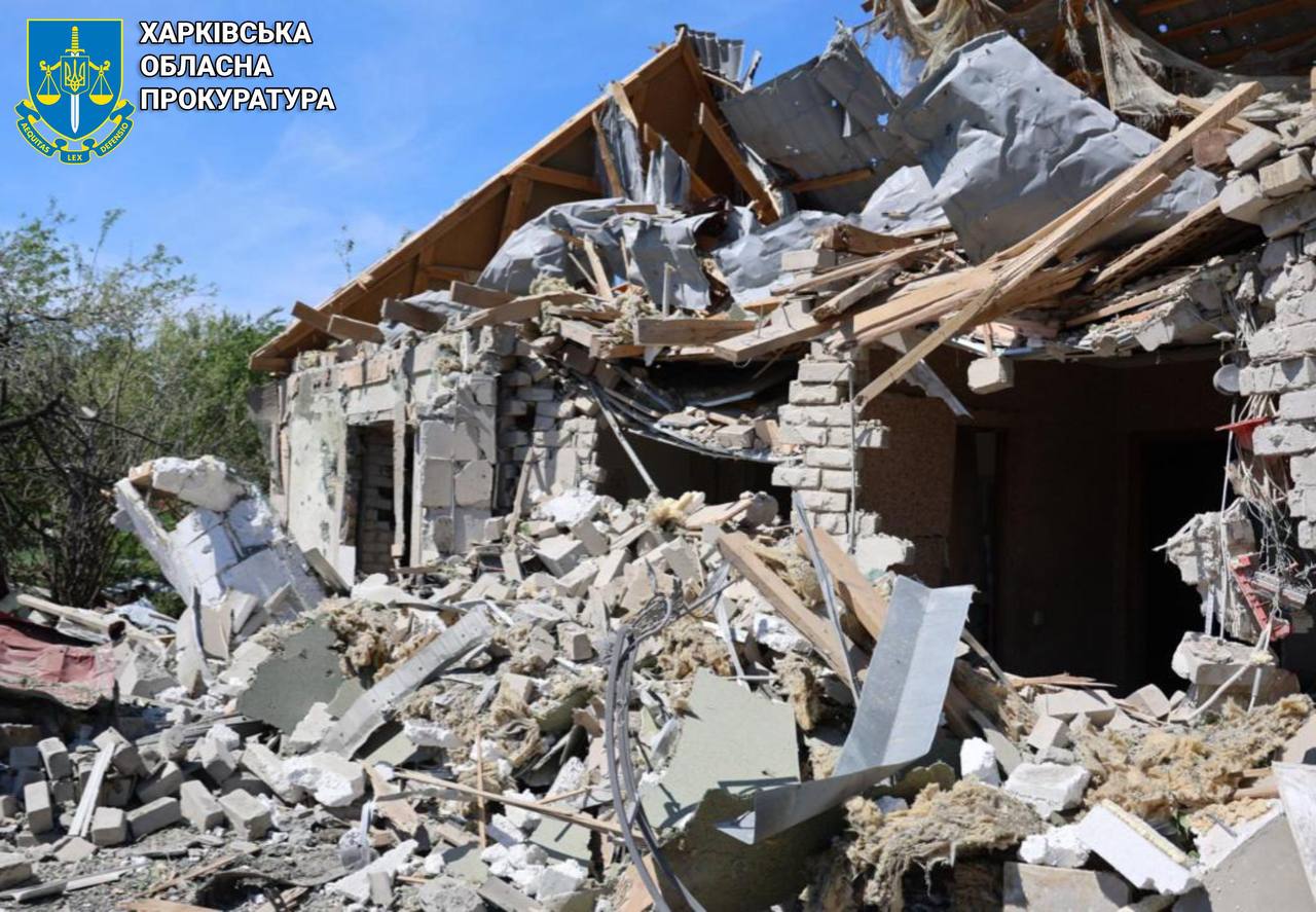Внаслідок авіаатаки по Купʼянську дві людини загинули, ще три постраждали