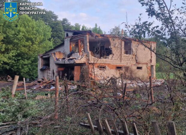 Двоє людей, серед яких дитина, постраждали внаслідок ударів ворожих БпЛА по Ізюму