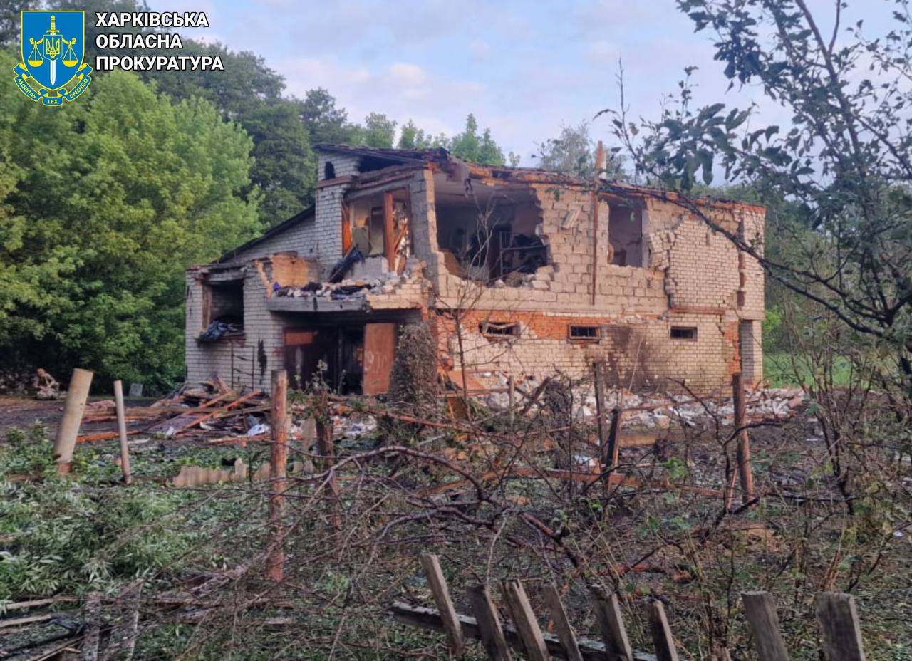 Двоє людей, серед яких дитина, постраждали внаслідок ударів ворожих БпЛА по Ізюму