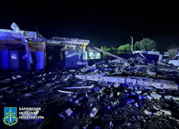 Правоохоронці зафіксували наслідки атак російських БпЛА по передмістю Харкова: постраждали вісім людей, серед яких дитина
