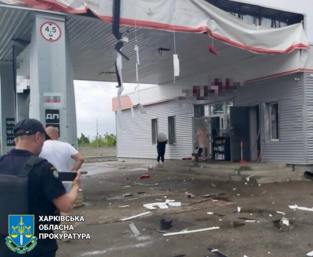 Російський БпЛА вдарив по Харкову: постраждав чоловік