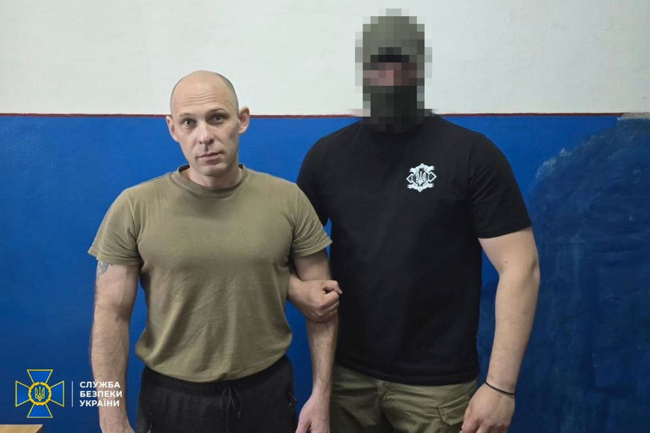 Правоохоронці повідомили про підозру окупанту, який причетний до вбивств українських військовополонених на Вовчанському агрегатному заводі