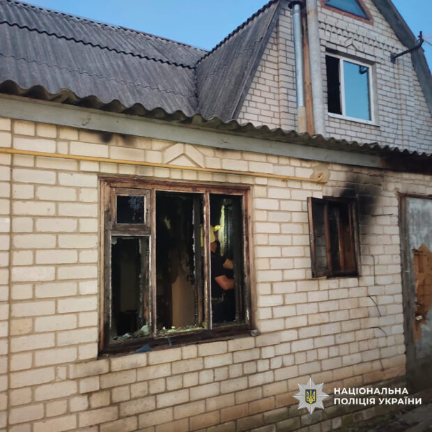 На Харківщині чоловік під час сімейної сварки підпалив будинок