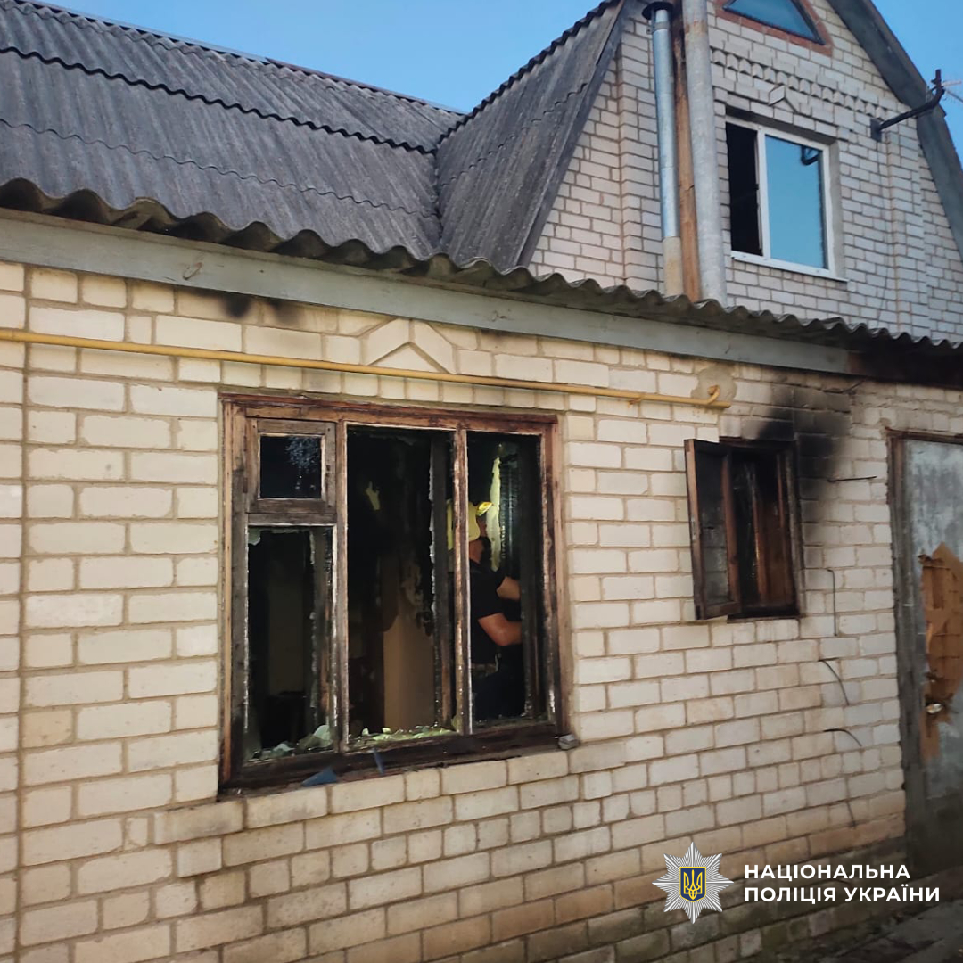 На Харківщині чоловік під час сімейної сварки підпалив будинок