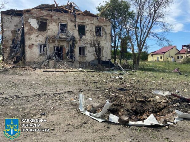 Росіяни вдарили з авіації по Купʼянщині: постраждали шість людей