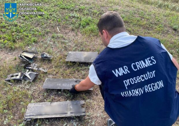 Правоохоронці задокументували наслідки удару ворожих БпЛА по Харкову