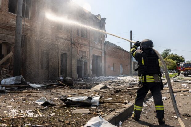 Протягом тижня підрозділи ДСНС завершили аварійно-рятувальні роботи на 26 об’єктах цивільної інфраструктури
