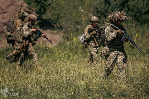 На Південно-Слобожанському напрямку відбулось чотири боєзіткнення, на Куп’янському росіяни атакували сім разів - Генштаб ЗСУ