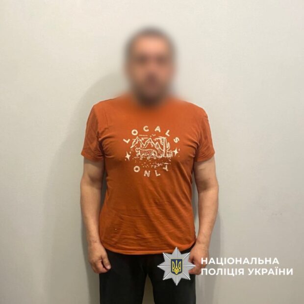 Побив та залишив помирати: у Харкові зтримали чоловіка