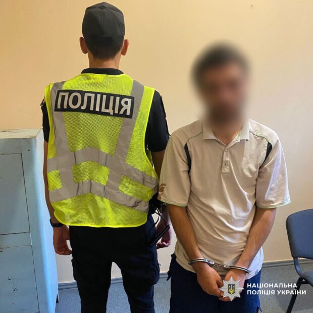 На Харківщині затримали зловмисника за умисне вбивство чоловіка