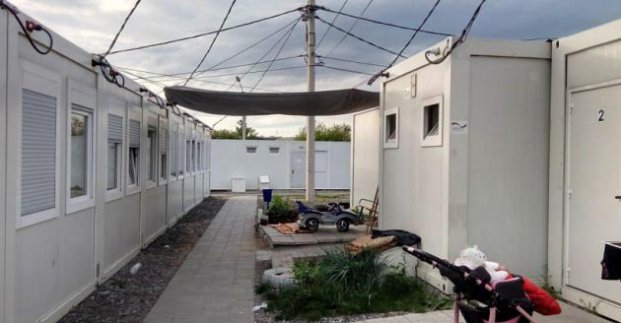 У Харкові з модульного містечка розселяють переселенців