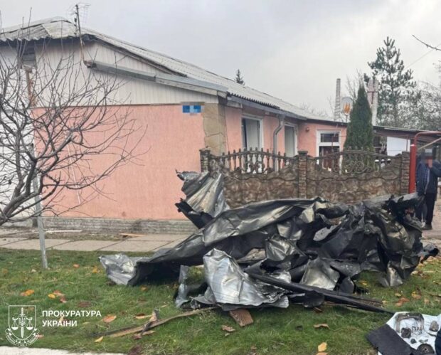 Внаслідок авіаудару по місту Лозова на Харківщині постраждав чоловік