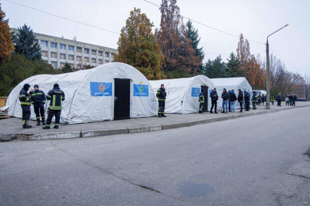 Тривають відновлювальні роботи в Роганській громаді, де цього тижня росіяни позбавили людей опалення