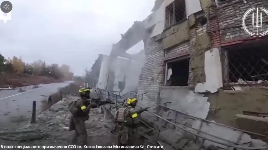 Бійці 8 полку ССО показали, як зачищають від росіян Куп’янськ (відео)