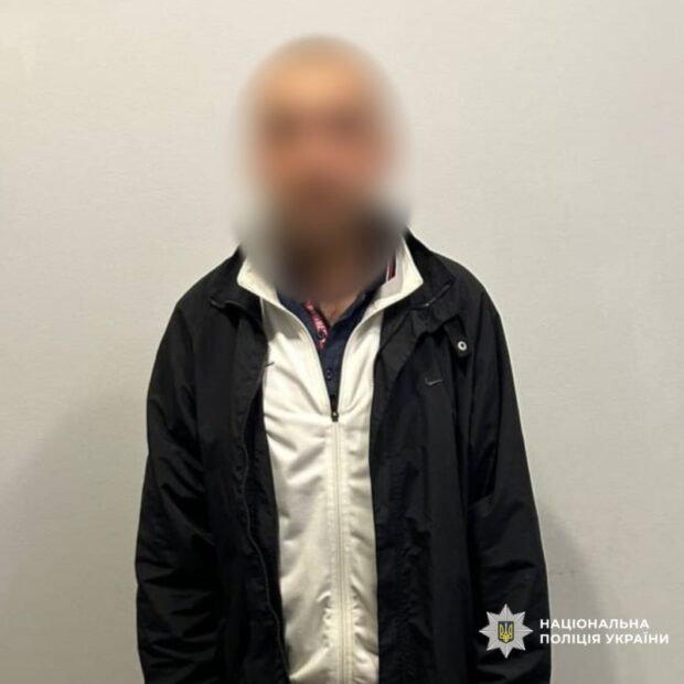 Пограбування в Салтівці: чоловік викрав 4 тисячі гривень, одразу затриманий поліцією