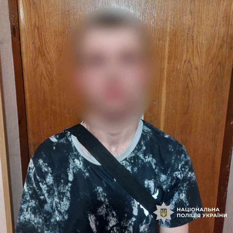 Крадіжка в магазині Харкова: поліція затримала зловмисника з викраденими 15 тисячами гривень